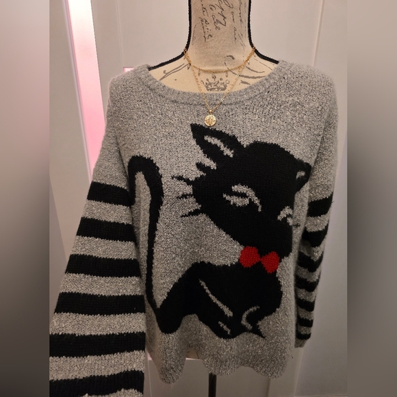 Poof! Sweaters - Poof! Gray and Black Size L Cat Sweater